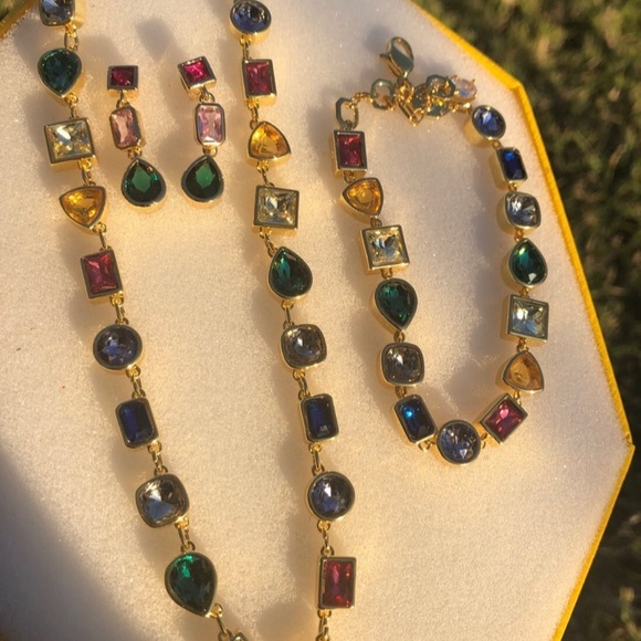 - Gorgeous gold plated multicolor Swarovski elements necklace - not swan stamped - Picture 9 of 15